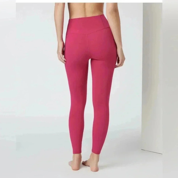 Vuori All the Feels bliss blend Medium Executive Pink leggings - Picture 2 of 4